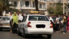 إجازات المجاهدين تهدد بتجميد نشاط 10 آلاف سيارة أجرة