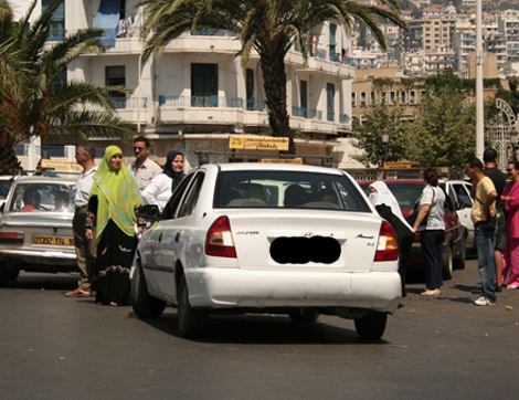Les licences des moudjahidine menacent de geler l’activité de 10 000 taxis