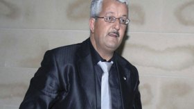 مسؤول  منظمة ابناء الشهداء بالعاصمة يدعو لعدم التعامل مع الطيب الهواري