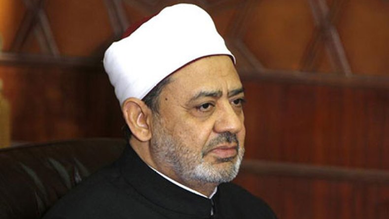 شيخ الأزهر يدعو لإصلاح التعليم لمواجهة “الإرهاب”