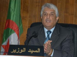 Algeria / Scandal at the Exhibition Palace : Hundreds of new job applications found in dustbins