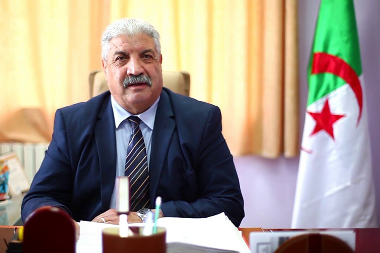 Tayeb Bouzid exhorte d’utiliser l’arabe et l’anglais