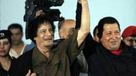 تشافيز : القذافي شهيد ومقتله عار للعالم ..