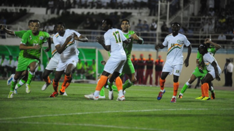 مدير‮ ‬ملعب‮ ‬مصطفى‮ ‬تشاكر‮: الملعب‮ ‬جاهز‮ ‬لاستقبال‮ “‬الخضر‮”