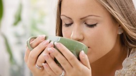 تناول الشاي قد يقلل من خطر إصابتك بالزهايمر والخرف