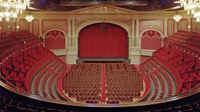 مسرحية نهر الجنون؟!