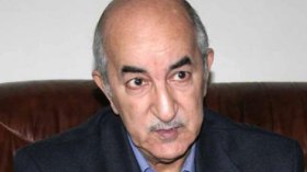تبون: “نعمل على تمكين 700 ألف مكتتب من إيداع ملفاتهم لدى عدل بسهولة”
