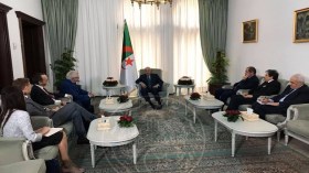 تبون يستقبل المبعوث الخاص للوزير الأول الكندي