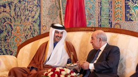 عبد المجيد تبون يتلقى مكالمة هاتفية من أمير دولة قطر