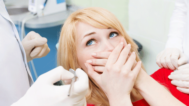 التهاب اللثة قد يكون سبب تأخرك في الحمل!