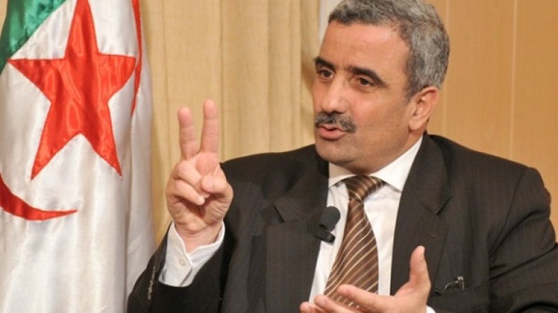 تهمي يهدّد بفسخ عقد الشركة المنجزة لملعب تيزي وزو