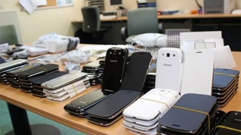 حجز كمية من الهواتف النقالة المهربة بالبويرة