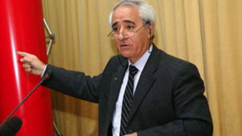 الحكومة لم تفكر في تأهيل القطاع الفلاحي خلال تحضيرها للاستراتيجية الصناعية