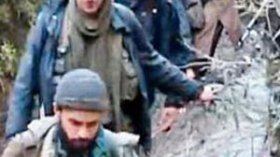 ‮”‬القاعدة‮”‬‭ ‬تتمسك‭ ‬بـ‭ ‬‮”‬شروطها‮”‬‭ ‬وباريس‭ ‬تتفاوض‭ ‬حول‭ ‬الفدية‭ ‬