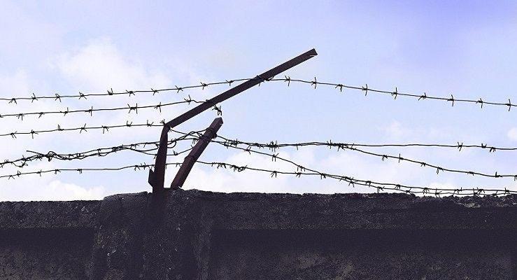 Terrorisme en France: une trentaine de djihadistes sortiront de prison en 2019