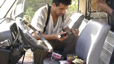 Algerian Army foils suicide bombing, seizes 800 kg of explosives