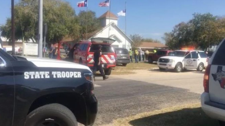 27 قتيلا في إطلاق نار في كنيسة بولاية تكساس