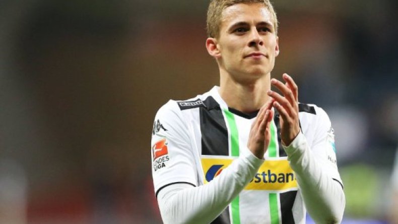 هذا اللاعب مُرشّح لِخلافة محرز في ليستر سيتي