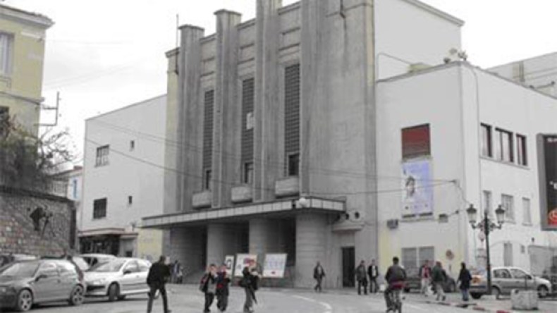 نطالب بإيفاد لجنة تحقيق إلى مسرح بجاية ولن نوقف الإحتجاج