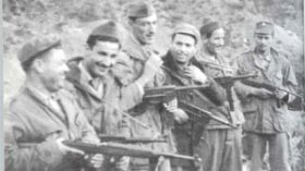 المعارضة اللبنانية تشيد بالجزائر