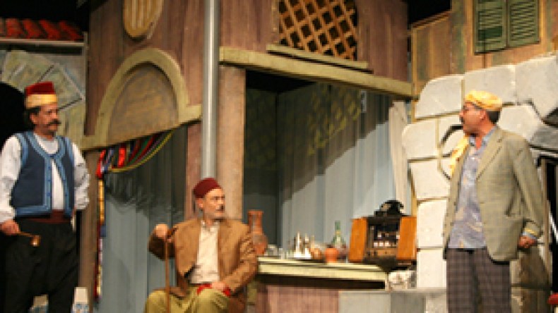 مسارح يابانية وألمانية في ضيافة محيي الدين بشطارزي