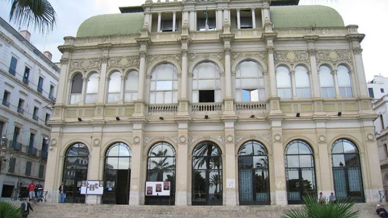 الاشتغال على مسرحيات عالمية و”راجعين راجعين” مسك الختام