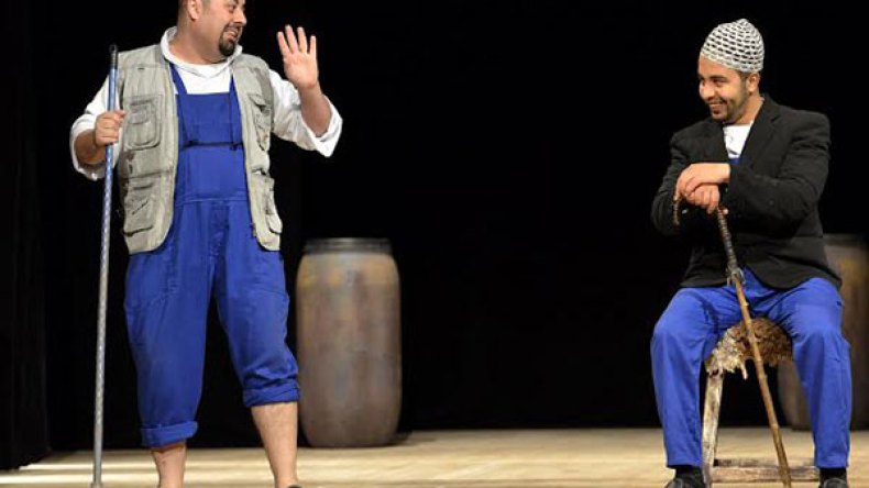 “التفاح”.. النقابات العمالية الفاشلة والمصلحية