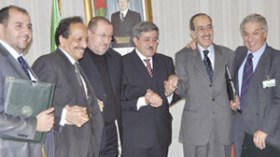 الباترونا تسعى لحمل الحكومة على مواصلة دفع المنح العائلية