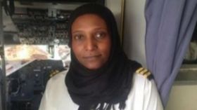 حاجة عثمان.. كابتن سودانية تطمح لقيادة طائرة من نوع  “إيرباص 322”