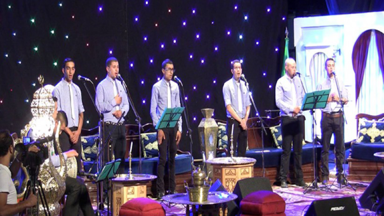 “العولمة سبب عزوف الفلسطينيين عن الإنشاد وثقافة البلد تسير نحو الانقراض”