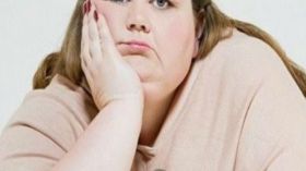 أصابتني الكآبة بسبب السمنة المفرطة.. ماذا أفعل؟!