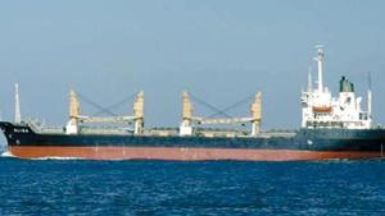 عائلات البحارة تهدد باللجوء إلى الشعب لجمع الفدية لتحرير الرهائن