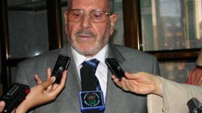 تكليف الأئمة بخطب حول الوطنية لمحاربة التشدّد الديني