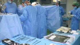 ولد عباس: سنوفد مفتشين لمعاينة 100 عيادة عبر الوطن