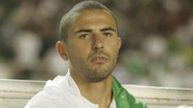 بعد  تنصيبه  قائدا  للمنتخب  الوطني ..  عنتر  يحيى  لـ  الشروق :  ” أشعر  بالفخر ..  لكني  لن  أسعد  إلا  بالانتصار “