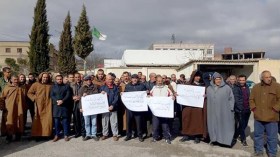 نقابيون غاضبون يغلقون مقر المركزية بالسلاسل والأقفال في خنشلة