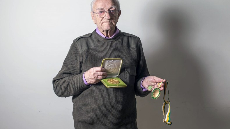 سني أكبر من قرن وما زلت أحن إلى شبيبة القبائل