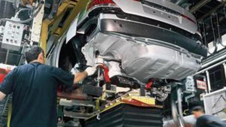 رونو تستثمر مليار أورو بالجزائر لإنتاج 150 ألف سيارة سنويا