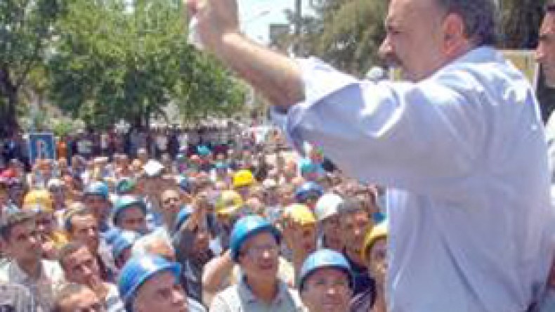 سونطراك وسونلغاز تتعاملان مع بزناسية أجانب لضرب الاقتصاد الوطني