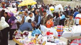 أقمصة  “مرحبا إسرائيل” .. تغزو الأسواق والمتاجر في تلمسان