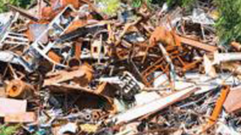 تزوير 14 تقريرا يخصّ تصدير النفايات الحديدية من الجزائر إلى فرنسا