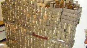 توقيف مروّج للمخدرات بحوزته ذخيرة حربية بالكاليتوس