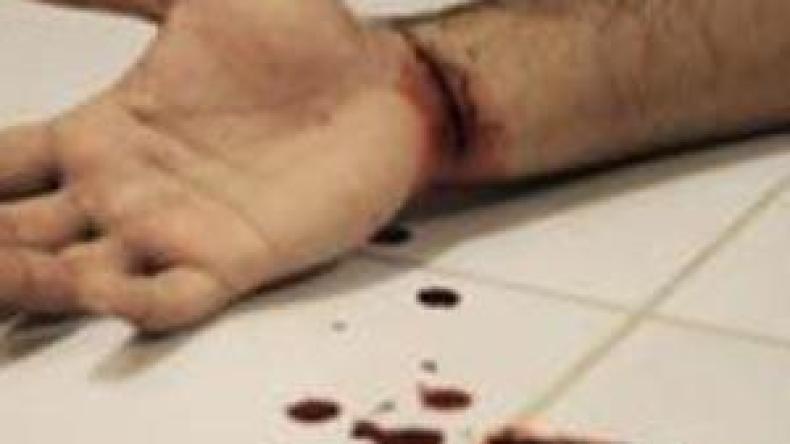 23 شخصا حاولوا الانتحار بمقرات بلديات بتيزي وزو بسبب قفة رمضان