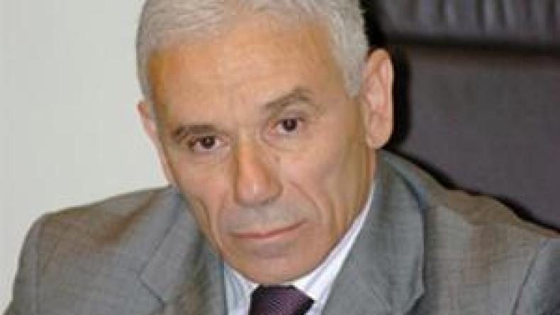 الحكومة تعلن عن إجراءات جديدة لتسهيل نقل جثامين الجالية الجزائرية بالخارج