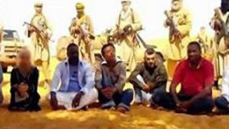 نواقشوط تحقق مع عائدين من القاعدة بخصوص الرهائن الفرنسيين