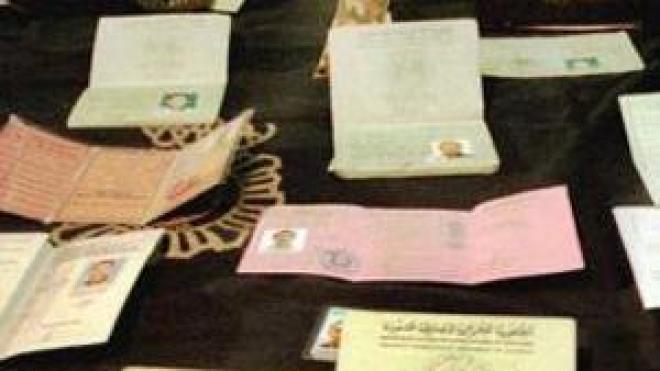 الإطاحة  بأخطر  شبكة  لتزوير  وثائق  السيارات  المسروقة  بوهران