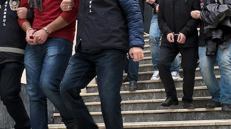 توقيف أعضاء في “بي كا كا” في عملية أمنية غرب تركيا