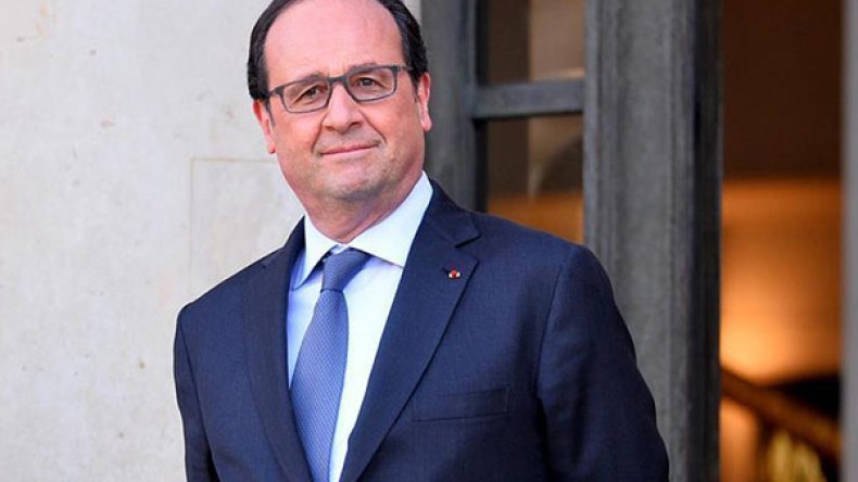 هولاند : لا تراجع عن إصلاحات قانون العمل