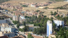 بطالون ومسبوقون تورطوا في الاعتداء الإرهابي على مقر الشرطة بتيارت