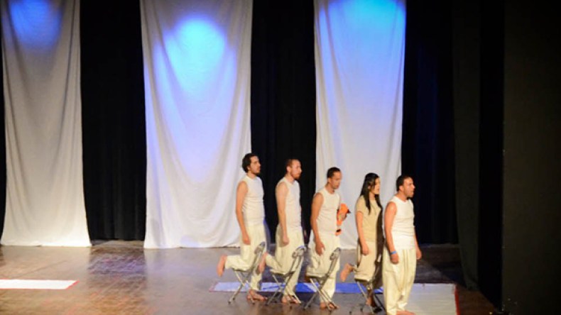 بعد الصين “أزوزن” تمثلّ الجزائر في مهرجان بابل برومانيا